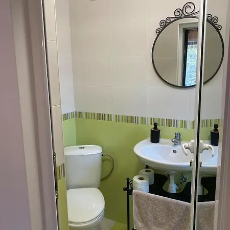 Escape House * Stoykite