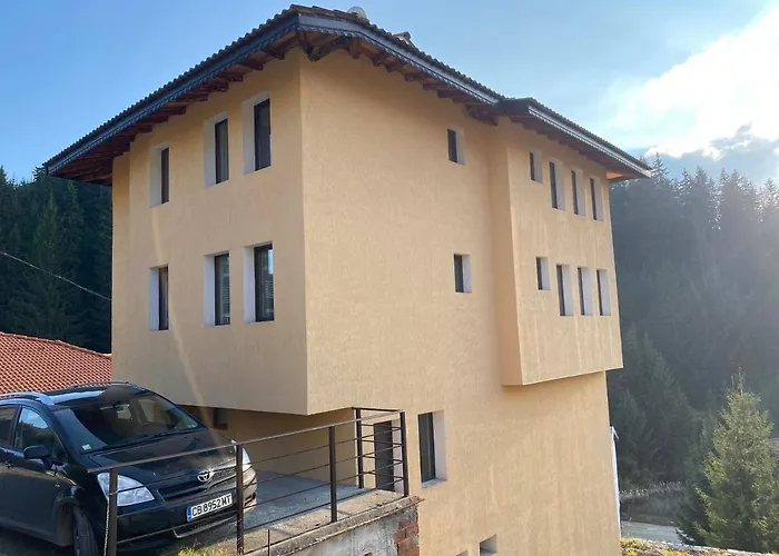 Escape House * Stoykite